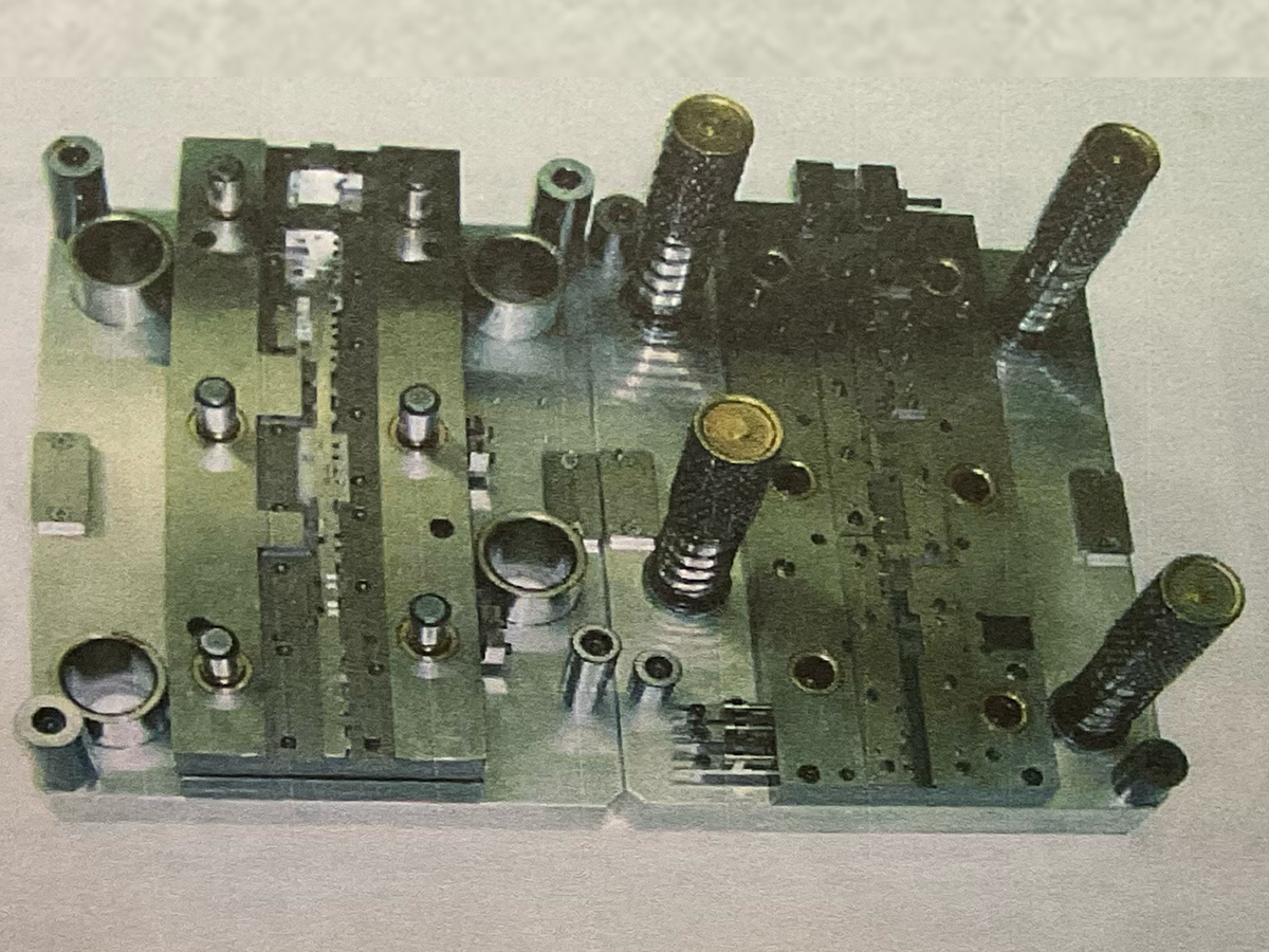 精密プレス金型