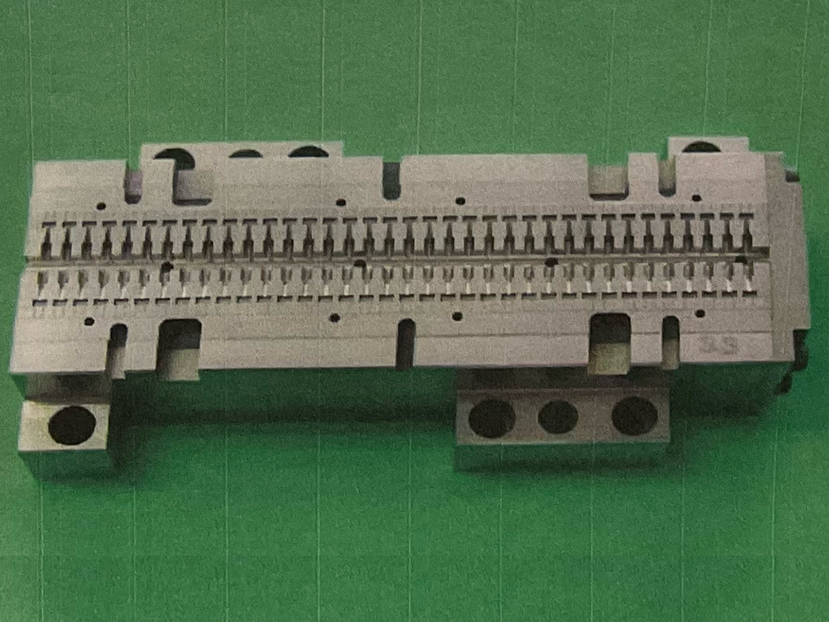 プレス金型・成形金型・自動機